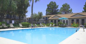 2 Refreshing pools